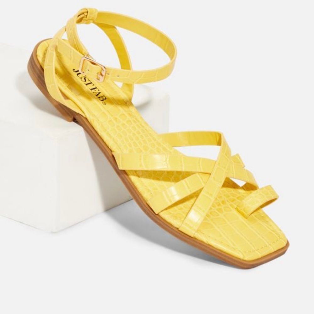 JustFab Yellow Wild & Free Sandals - Size 6.5